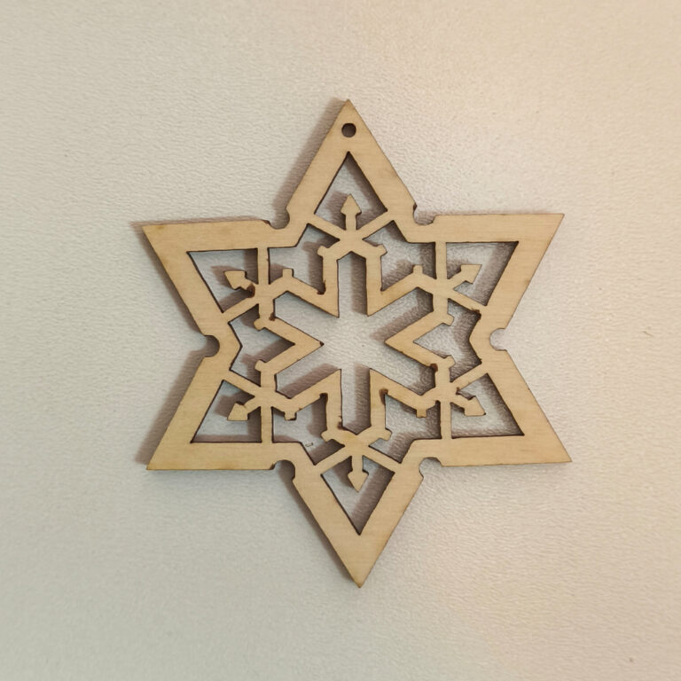 Drewniana Bombka Ażurowa Śnieżynka